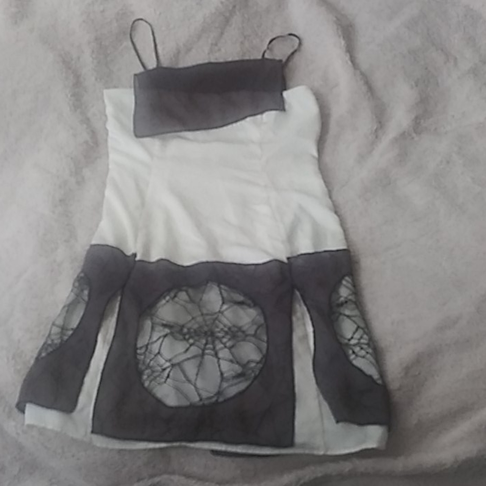 Mini dress silky and light with spider designs